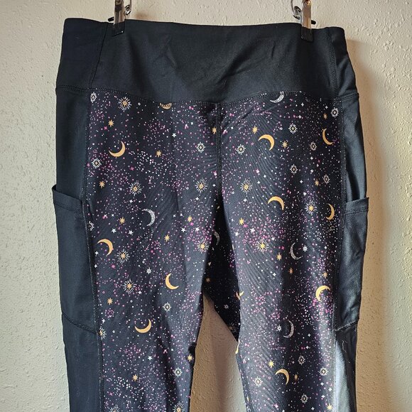 torrid Pants - Torrid Black Celestial Print Cropped Leggings!